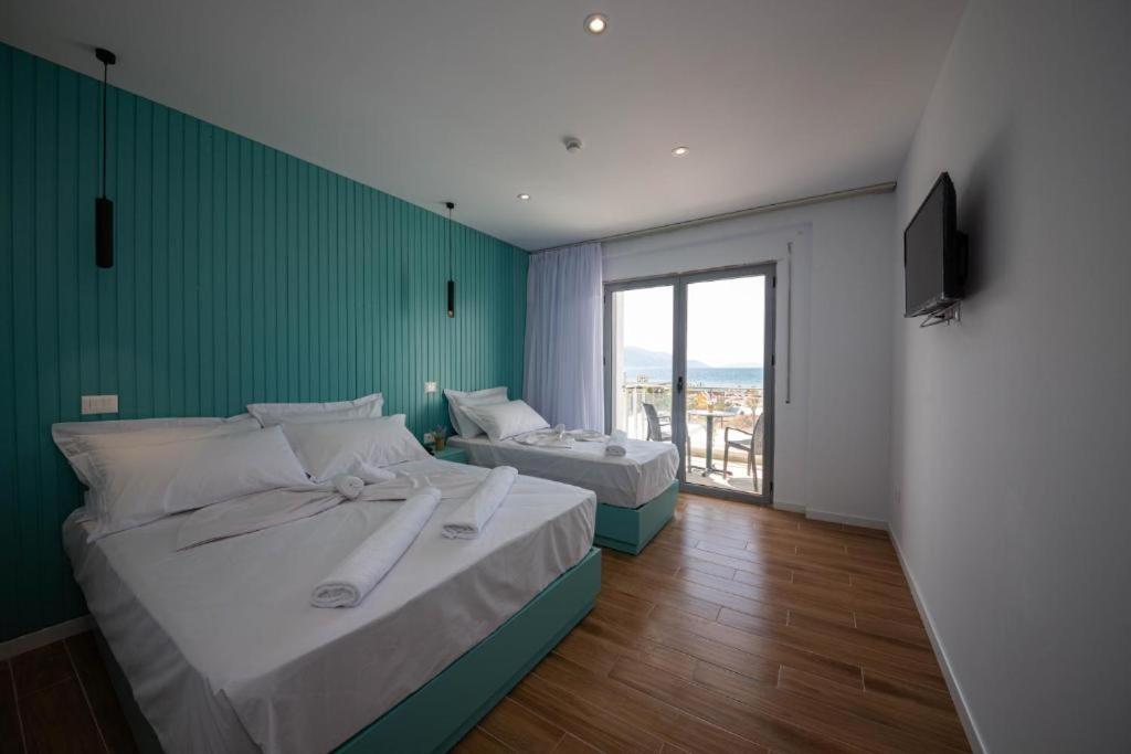 Hesperus Hotel Орикум Екстериор снимка