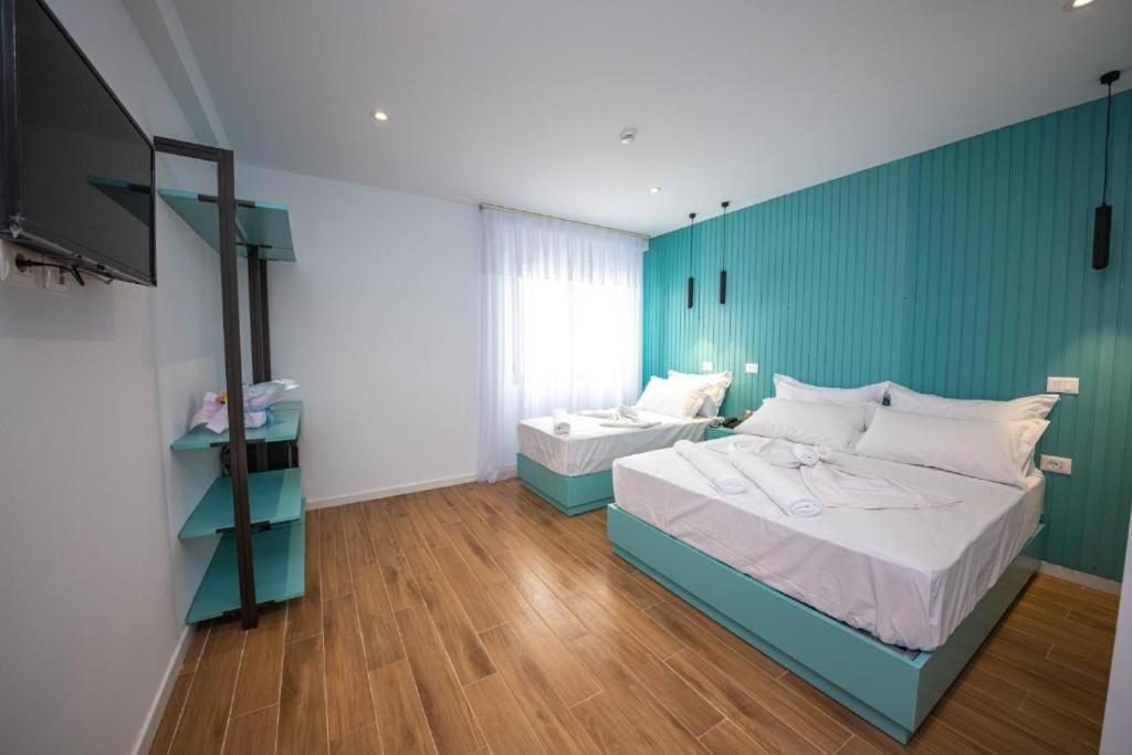 Hesperus Hotel Орикум Екстериор снимка
