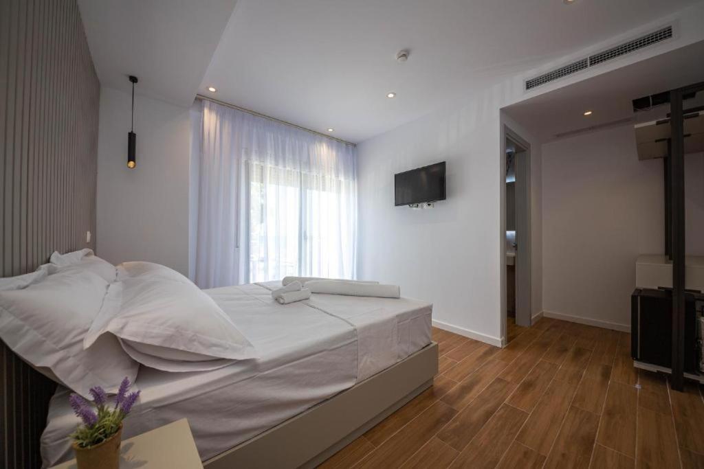 Hesperus Hotel Орикум Екстериор снимка