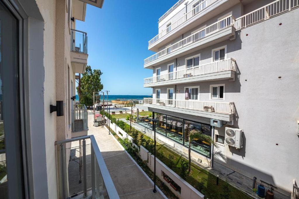 Hesperus Hotel Орикум Екстериор снимка